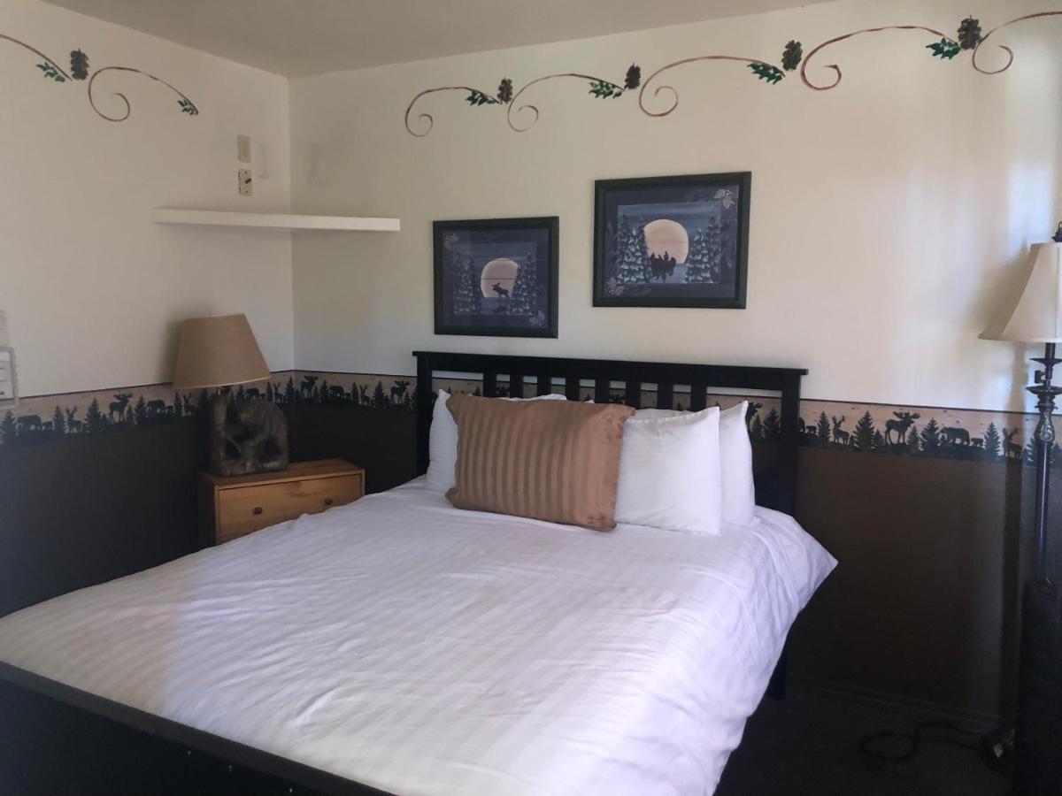Family Suite at Fireside Lodge