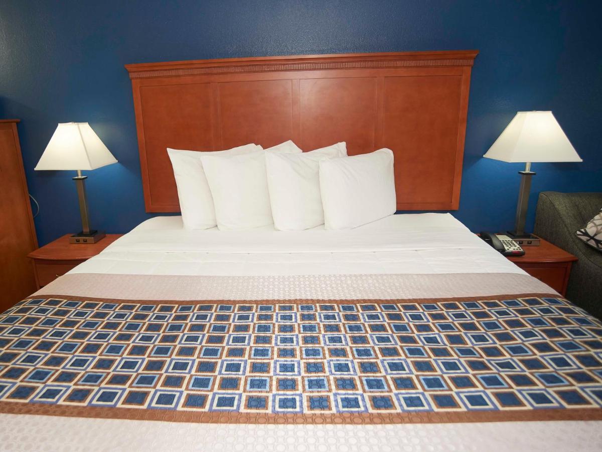 1 King Bed with Sofa Bed, Fireplace, and Hot-Tub at Swiss Chalets Village Inn