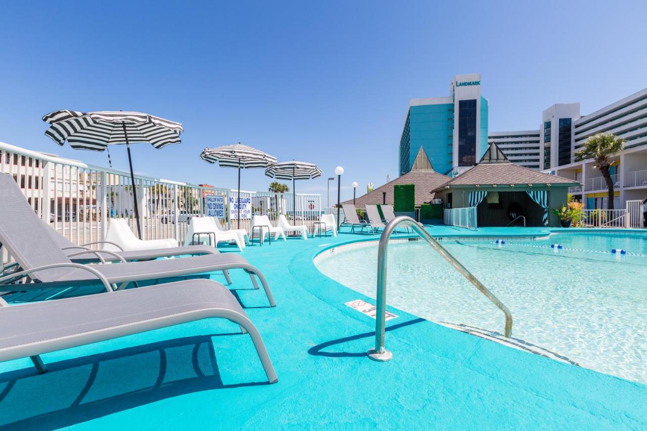  | Waikiki Village Retro Motel by Oceana Resorts