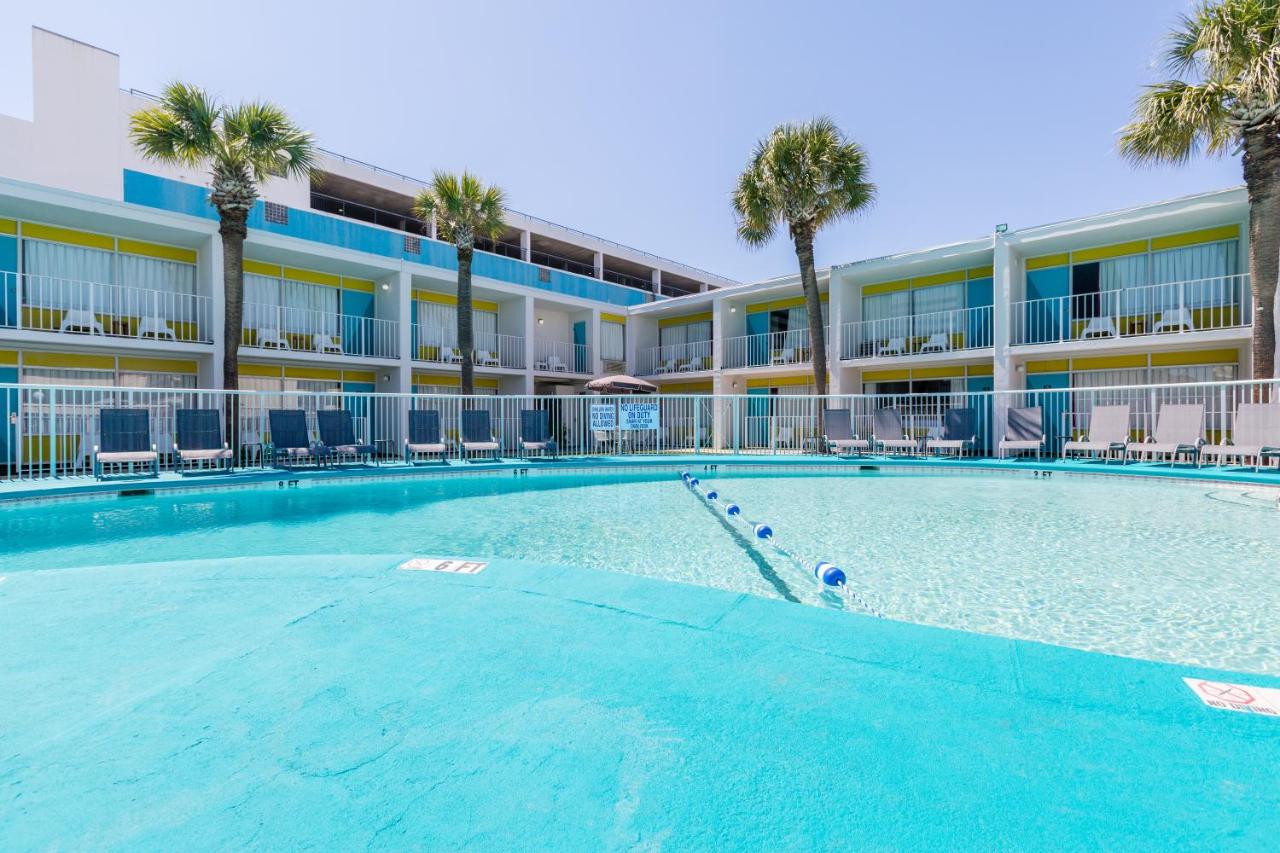 Waikiki Village Retro Motel by Oceana Resorts