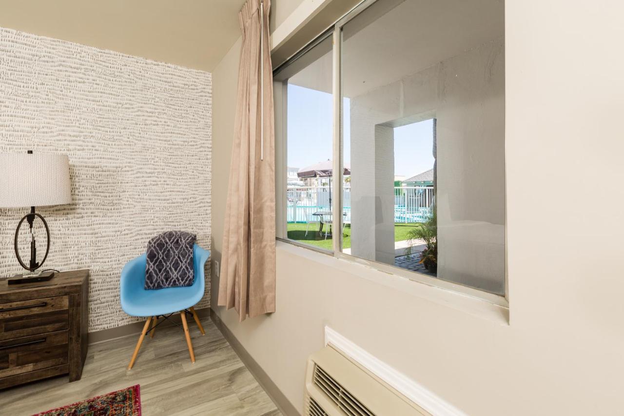 Waikiki Village Retro Motel by Oceana Resorts