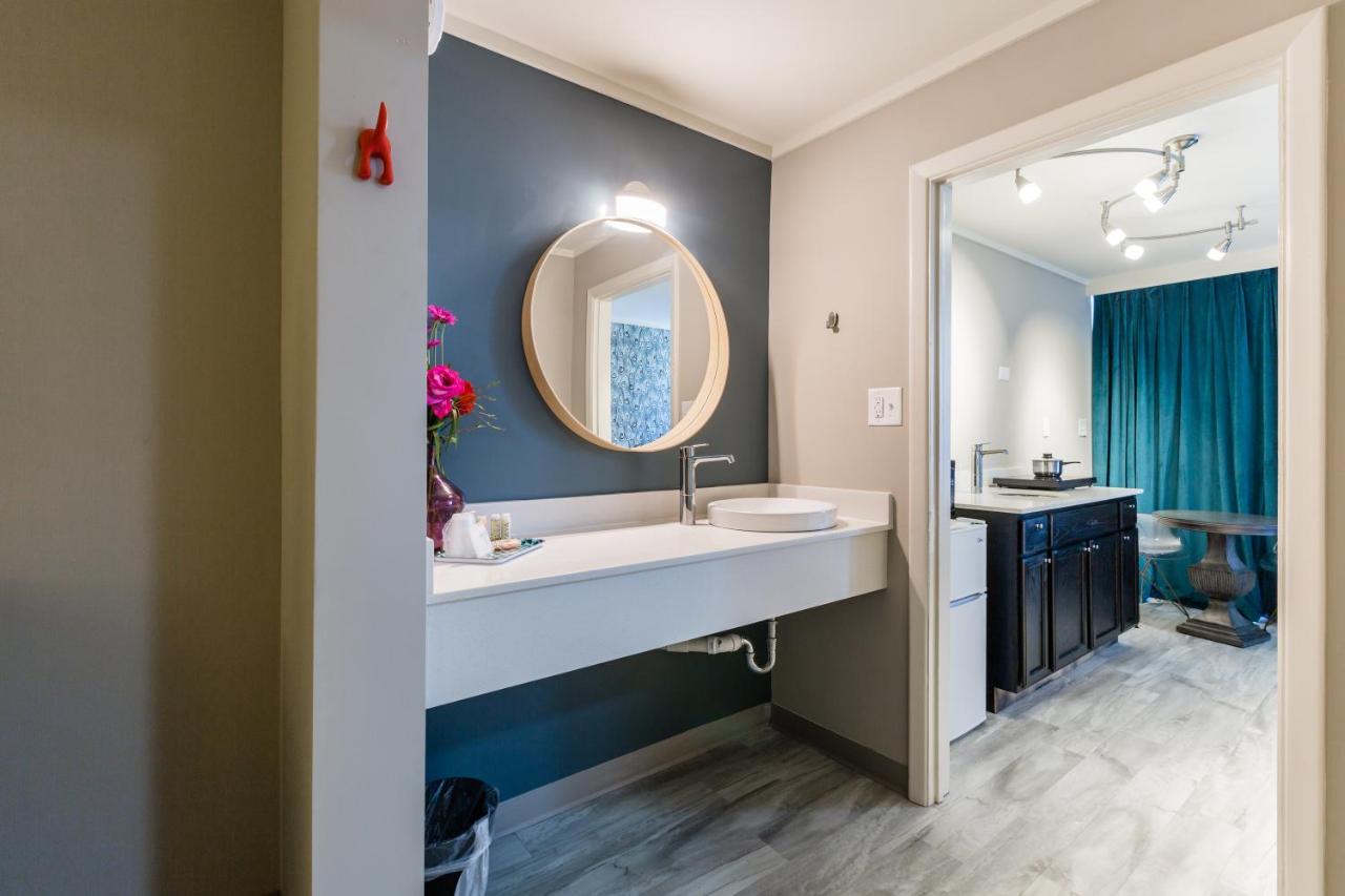  | Waikiki Village Retro Motel by Oceana Resorts