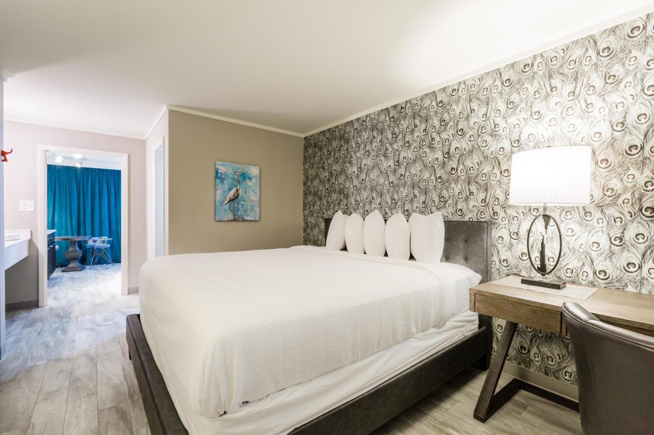  | Waikiki Village Retro Motel by Oceana Resorts