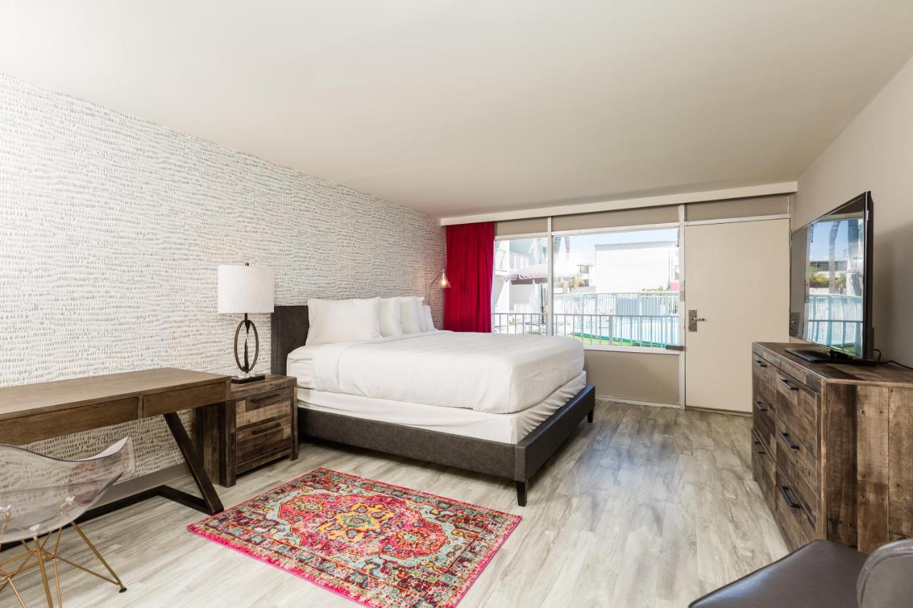 Waikiki Village Retro Motel by Oceana Resorts