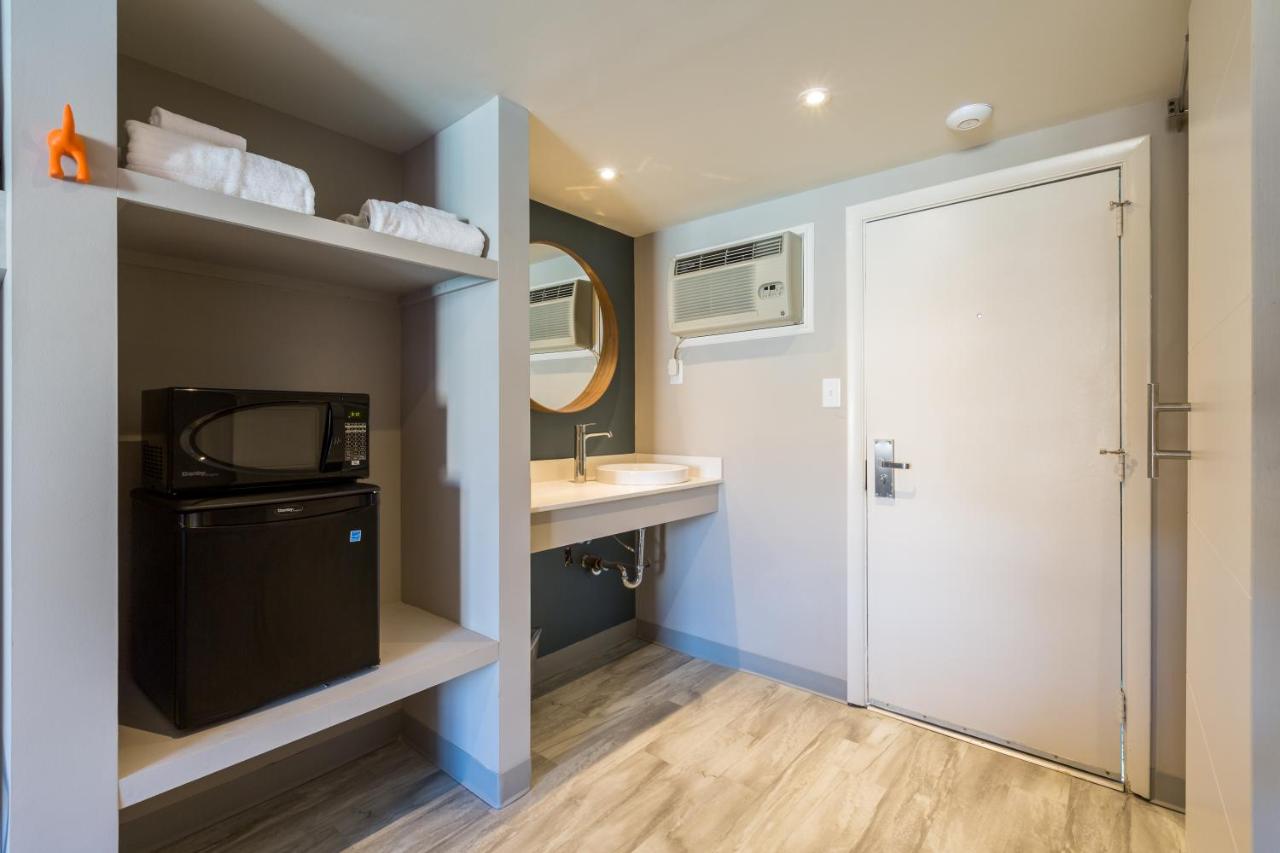  | Waikiki Village Retro Motel by Oceana Resorts
