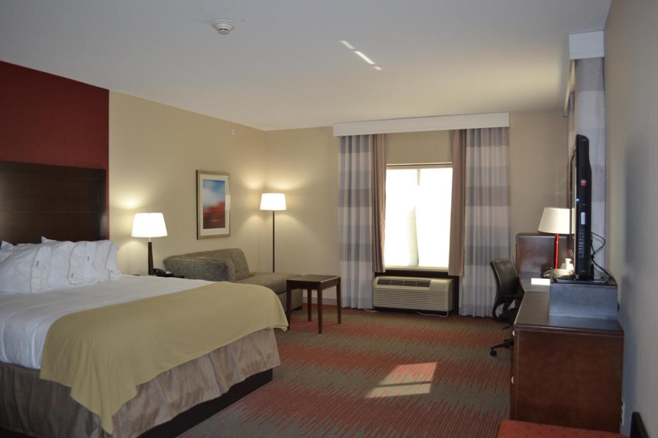  | Holiday Inn Express & Suites Duncan