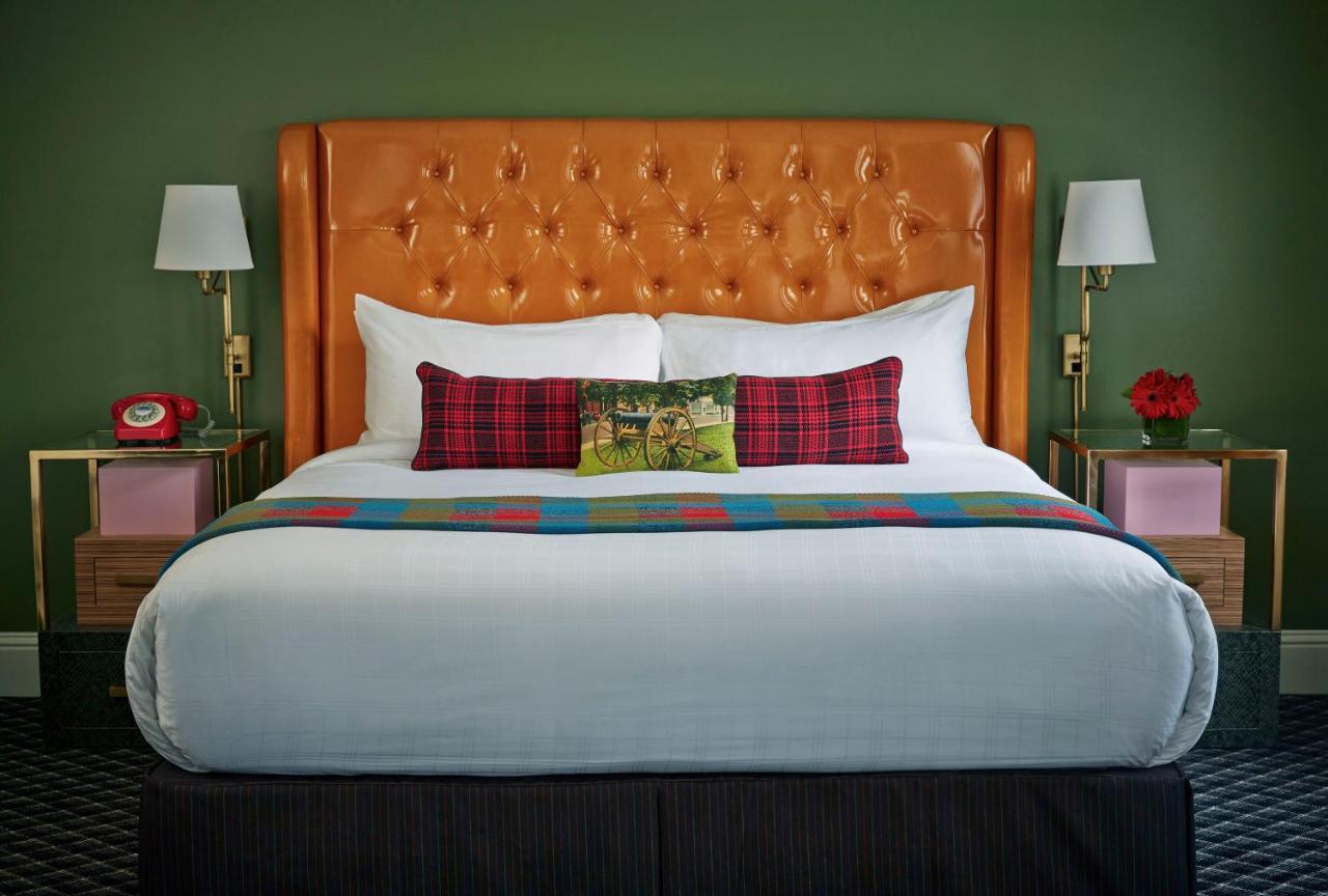 King Suite at Graduate Athens