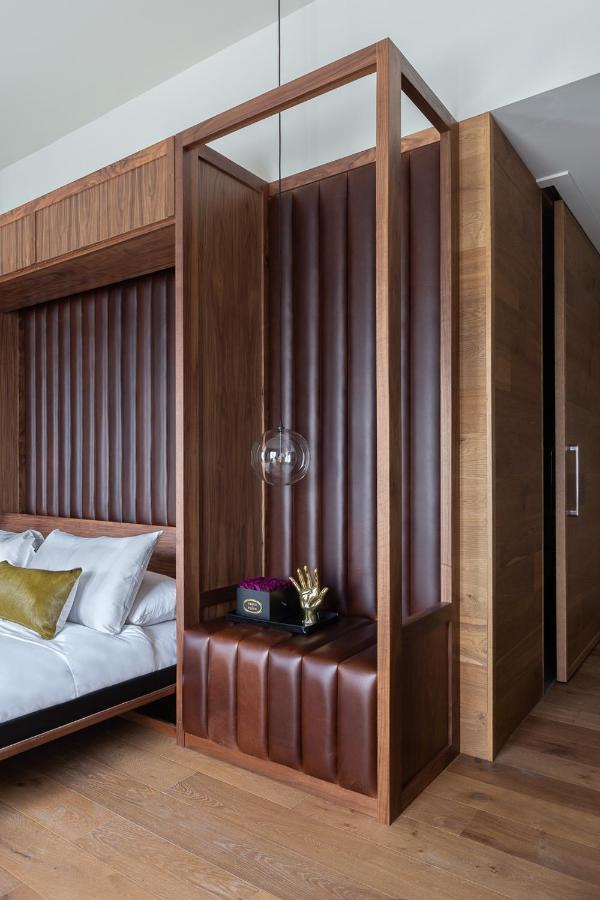 Superior King Suite at Park James