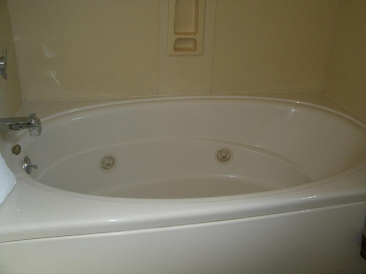 Premium King Suite at Rosedale Inn