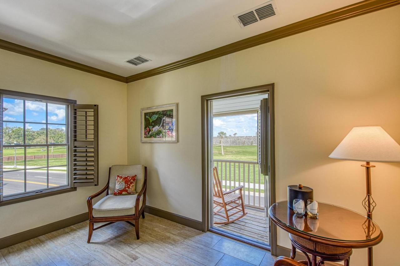 Superior Queen Suite at St George Inn