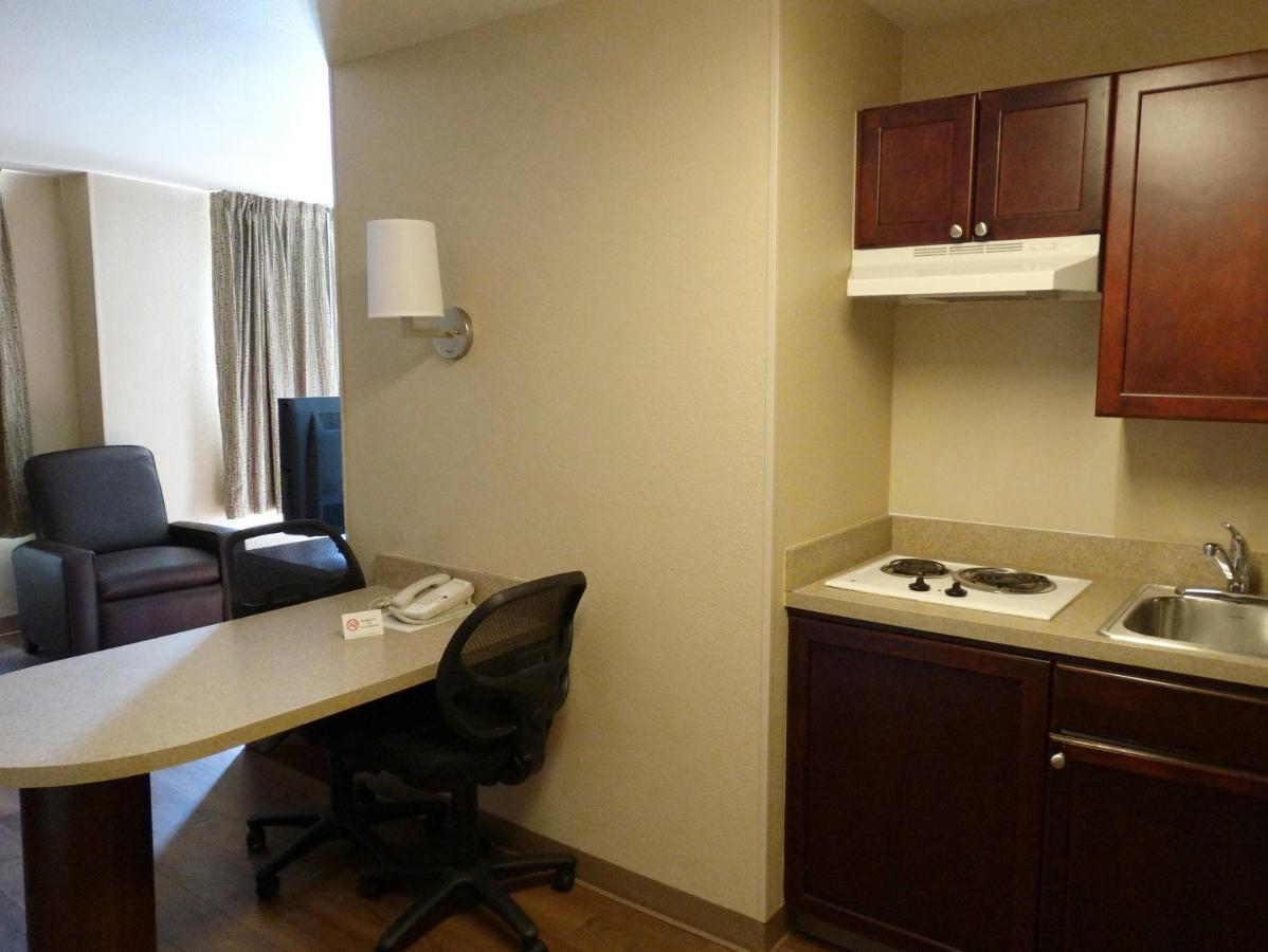 Deluxe Studio - Non-Smoking - Disability Access at Hawthorn Extended Stay by Wyndham Irving Las Colinas