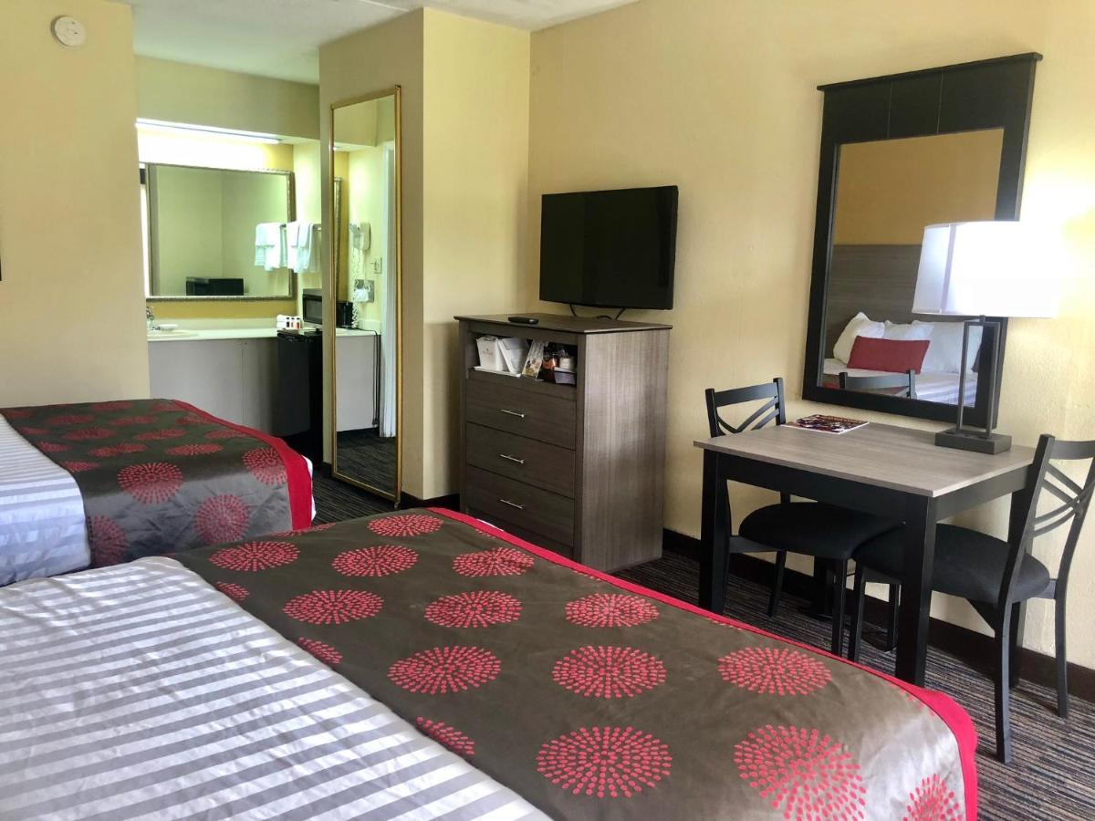 Queen Room with Two Queen Beds - Smoking at Ramada by Wyndham Lebanon