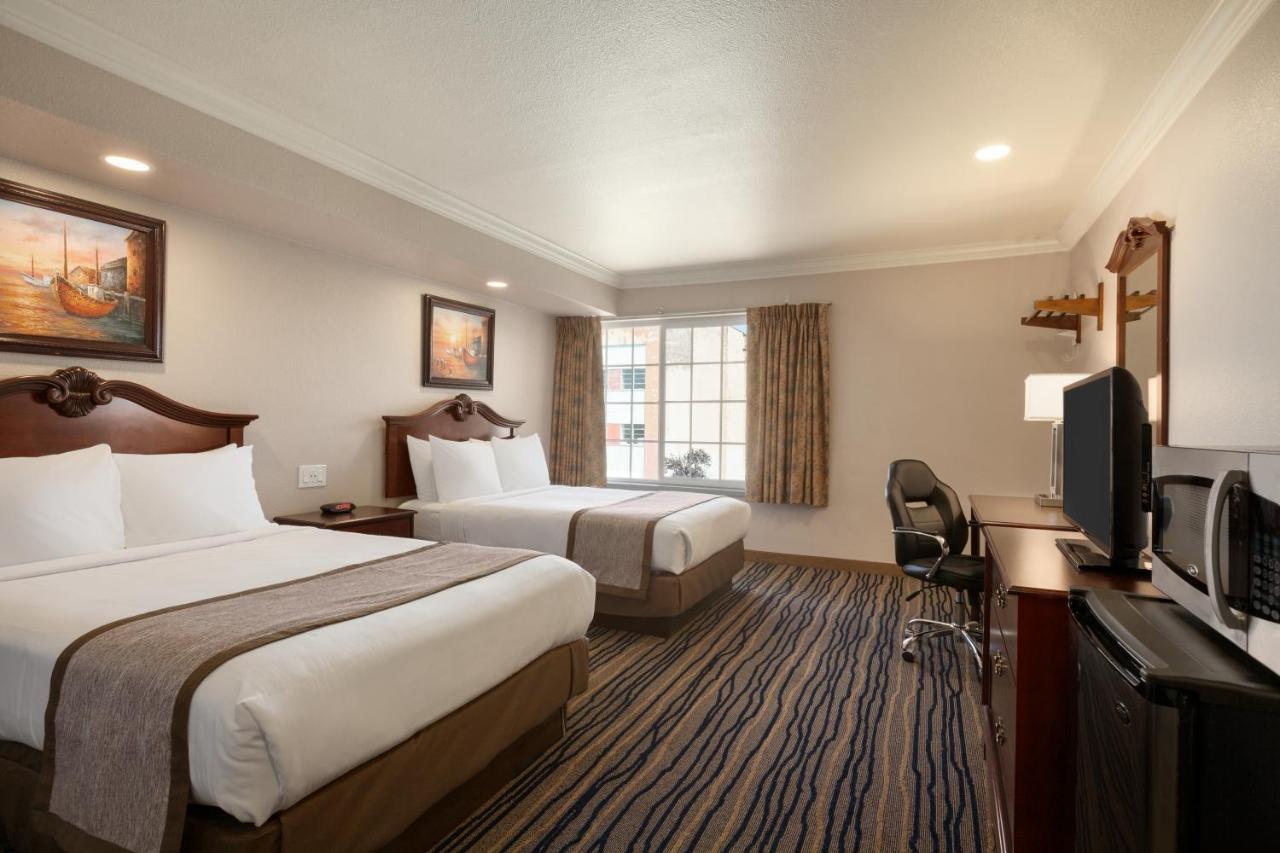 Double Room with Two Double Beds - Non-Smoking at Days Inn by Wyndham Eureka CA