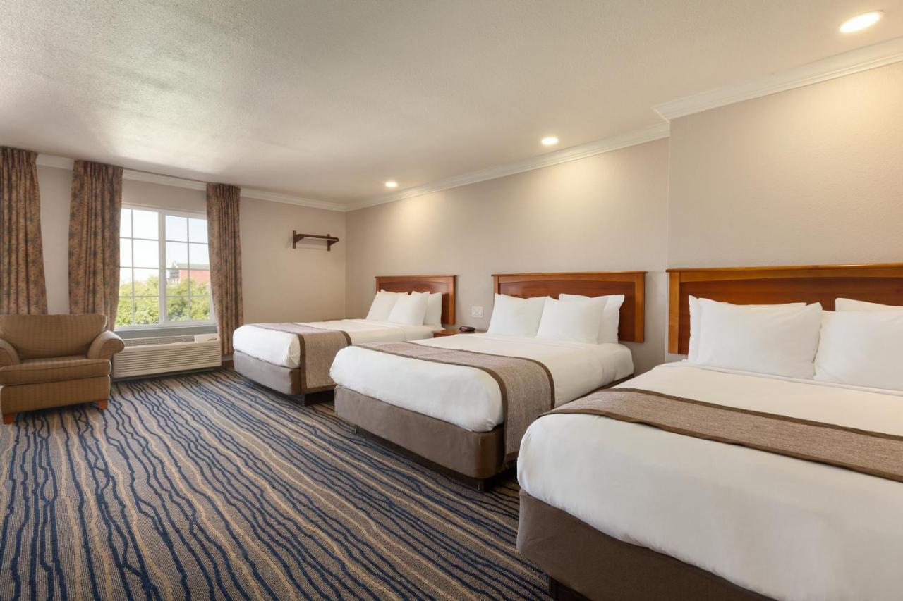Studio Suite with Three Queen Beds - Non-Smoking at Days Inn by Wyndham Eureka CA