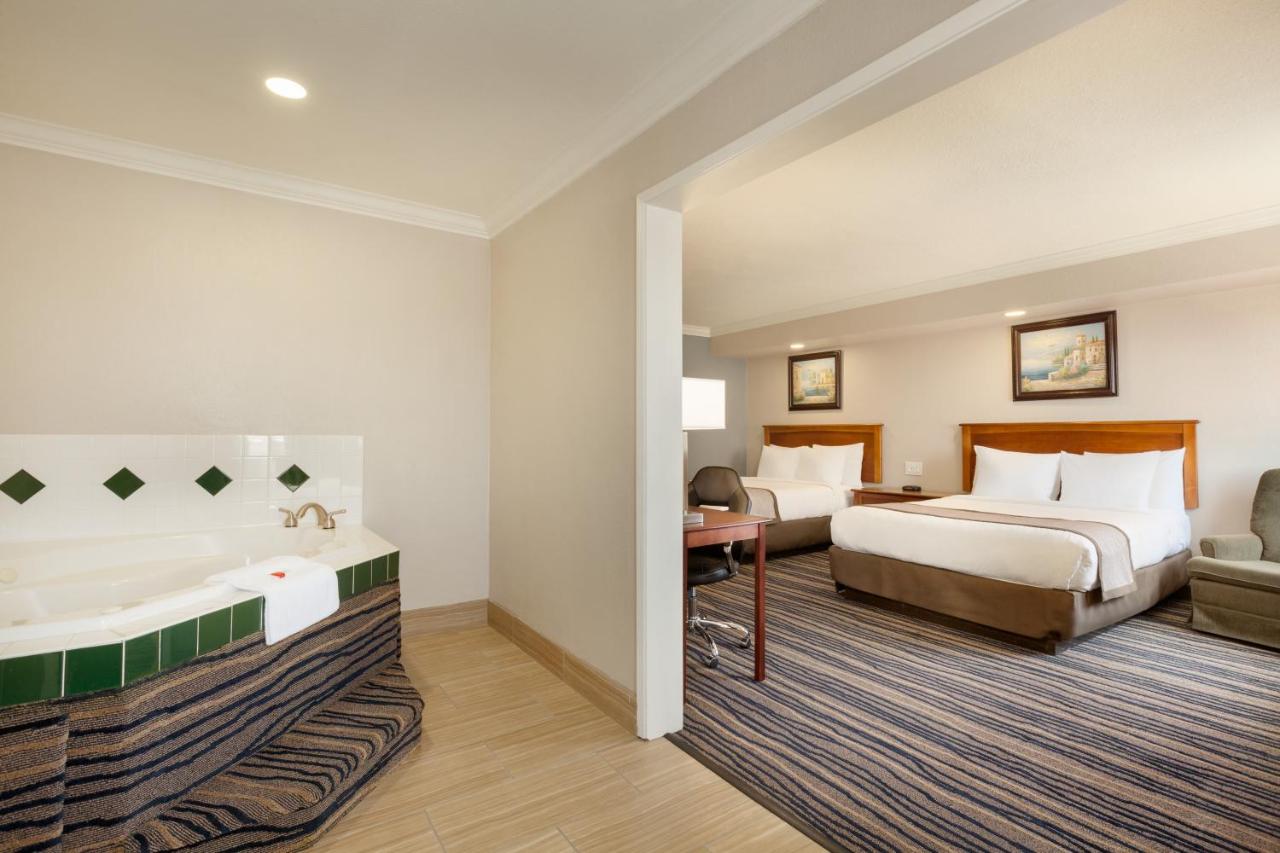 Studio Suite with Two Queen Beds - Non-Smoking at Days Inn by Wyndham Eureka CA