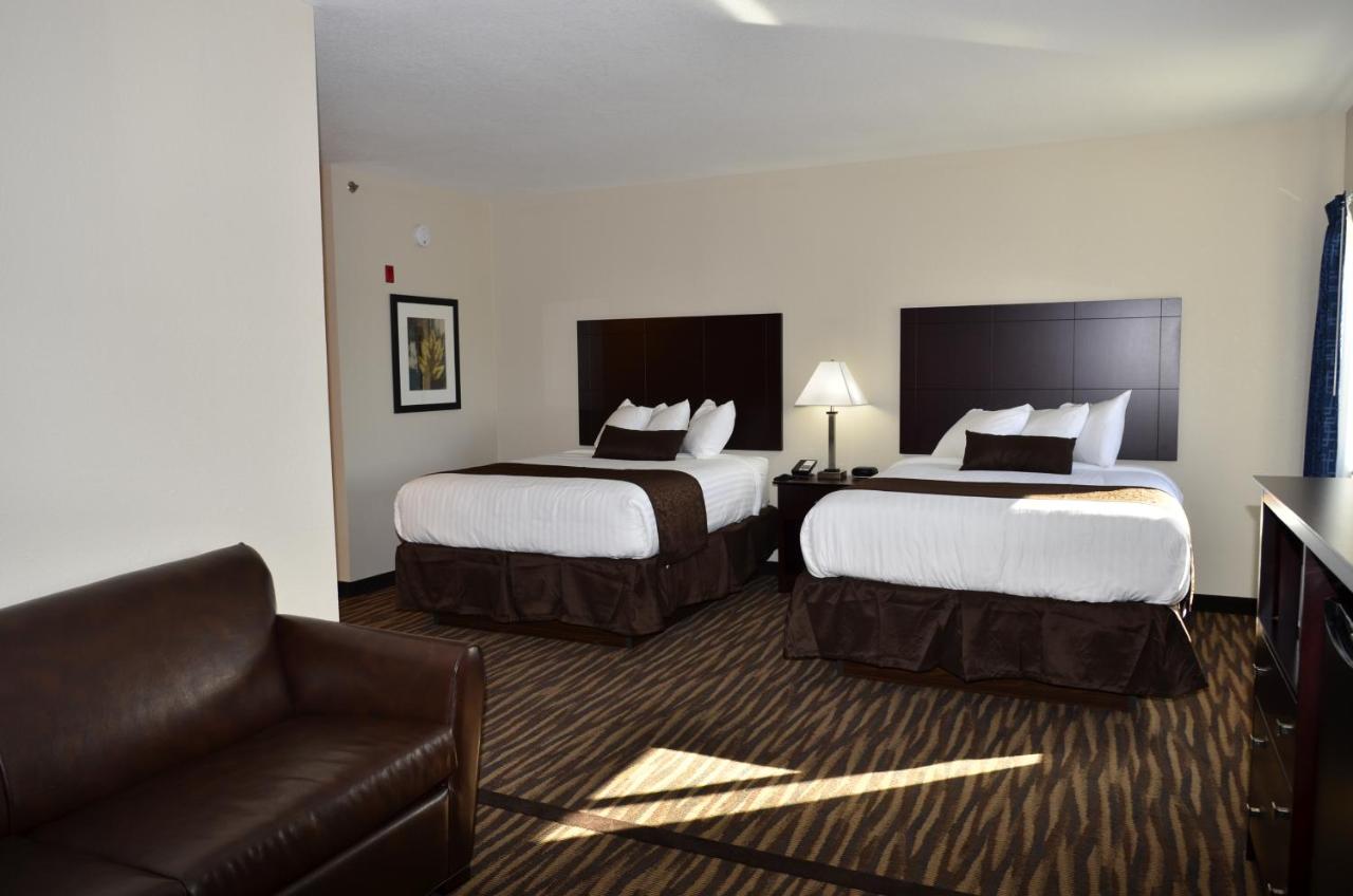 Queen Suite at Cobblestone Inn & Suites - Manning