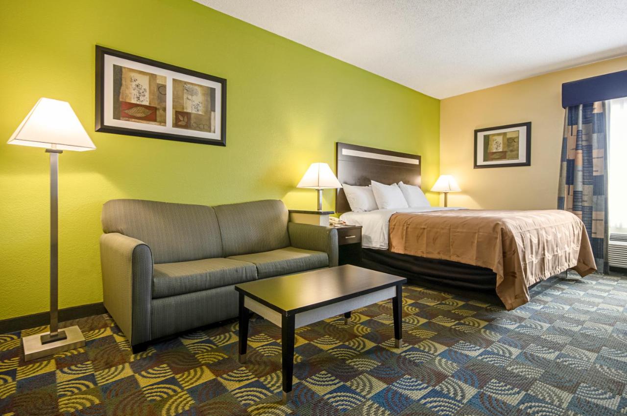 King Suite with Sofa Bed - Non-Smoking at Quality Inn & Suites Glenmont - Albany South
