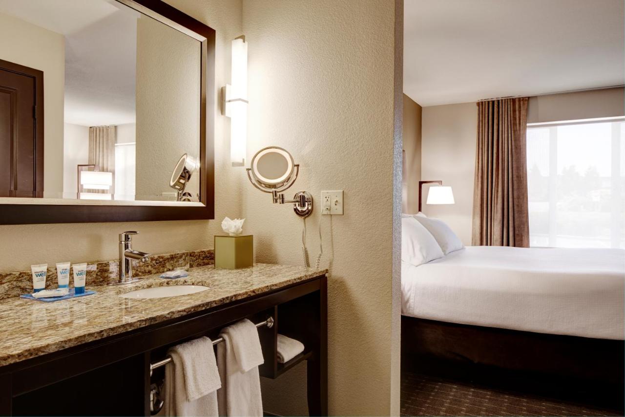 Studio King Suite at Hyatt House Philadelphia/King of Prussia