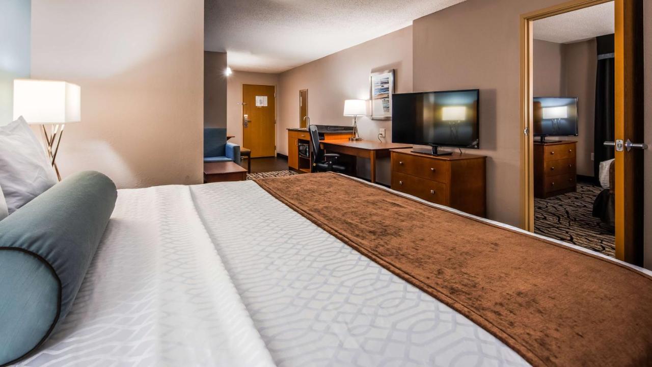 Two Bedroom King Suite at Best Western Plus Blaine at the National Sports Center