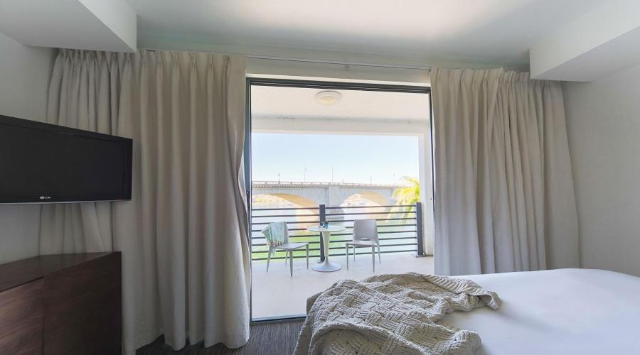 Luxury King Room at Heat Hotel
