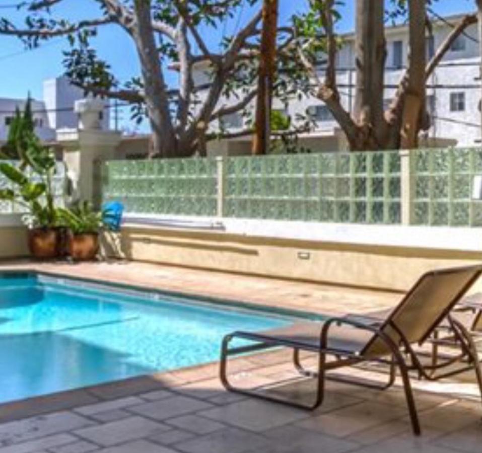Penthouse Apartment at Luxury Suites - Heart of Beverly Hills