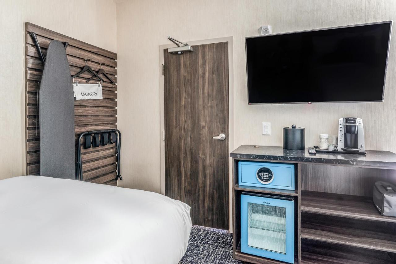 Double Room at Signature San Francisco