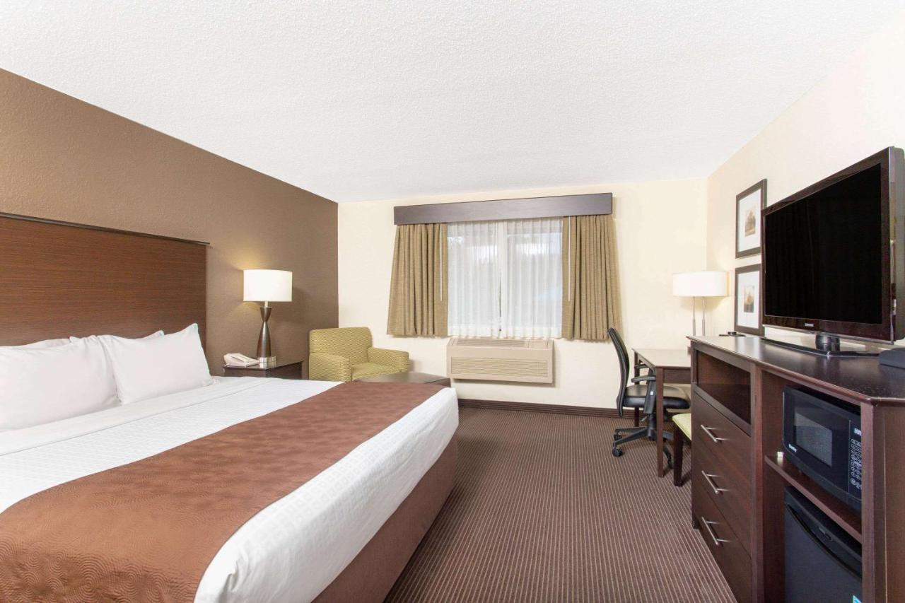 King Room - Non-Smoking at AmericInn by Wyndham Rhinelander