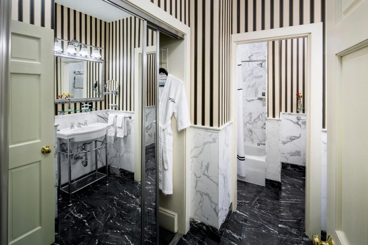 Deluxe King Studio at Hotel Bethlehem, A Historic Hotel of America