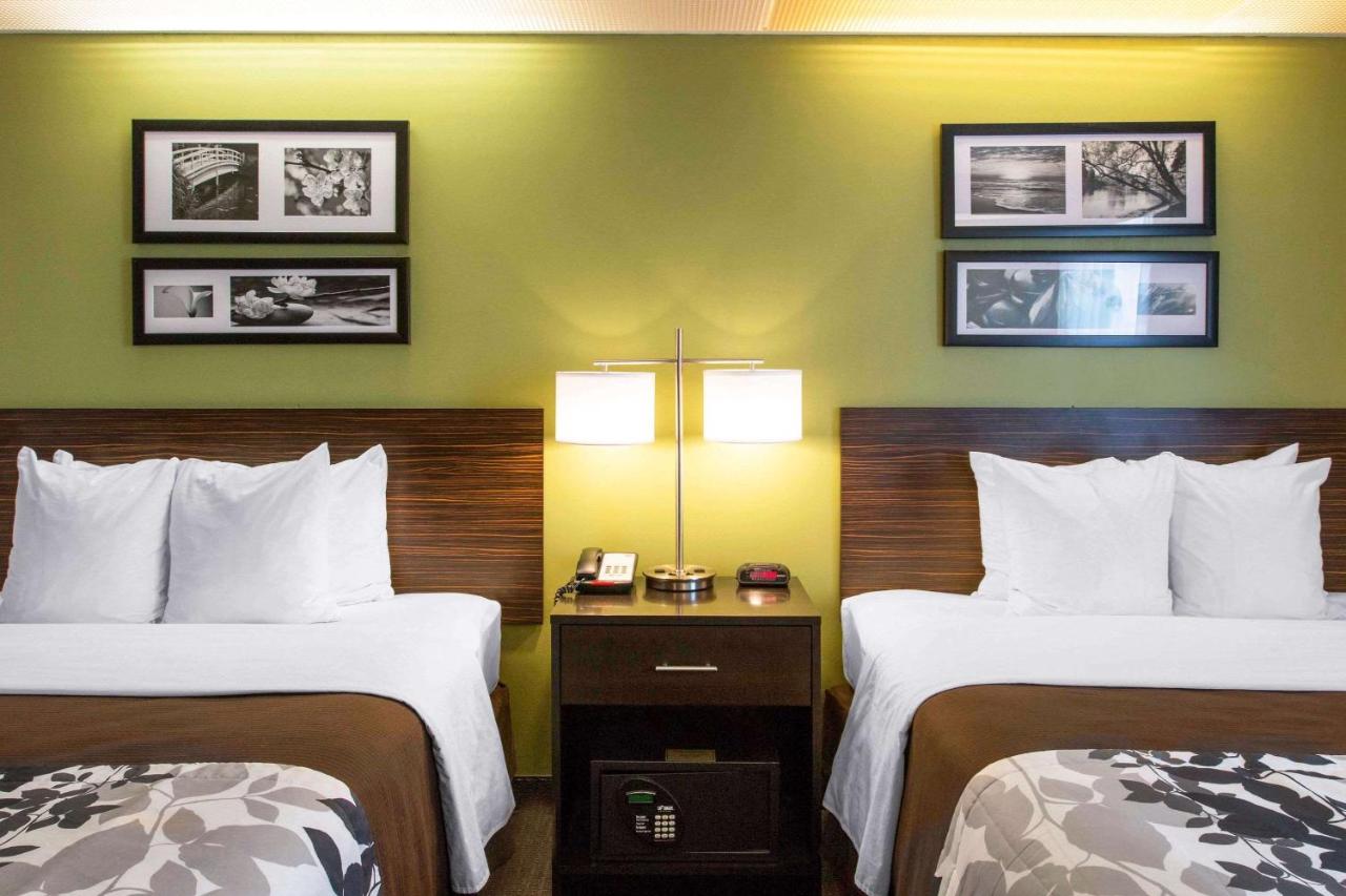Queen Room with Two Queen Beds - Non-Smoking at Sleep Inn And Suites Oregon