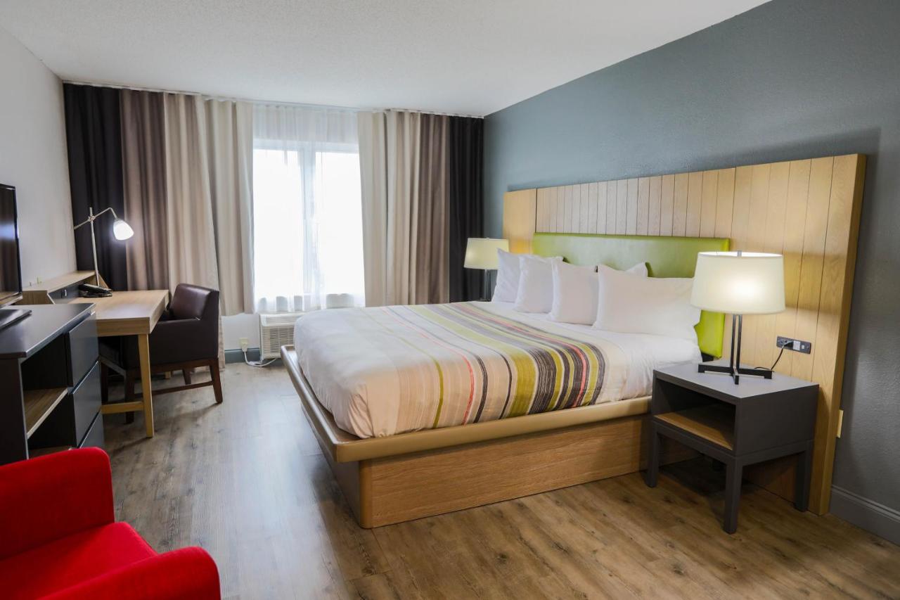 King Room - Disability Access/Non-Smoking at Country Inn & Suites by Radisson, Myrtle Beach, SC