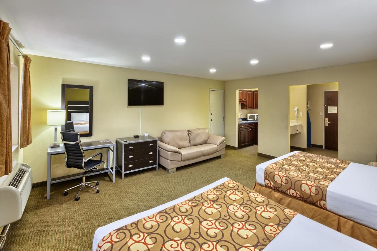Presidential Suite at Country Hearth Inn Knightdale Raleigh