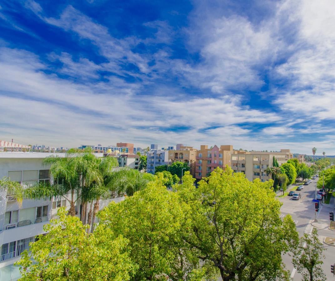 Penthouse Apartment at Luxury Suites - Heart of Beverly Hills