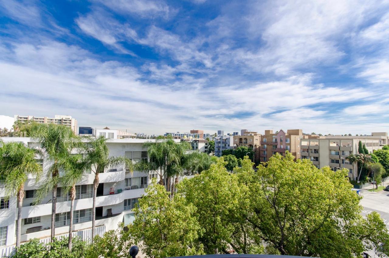 Penthouse Apartment at Luxury Suites - Heart of Beverly Hills