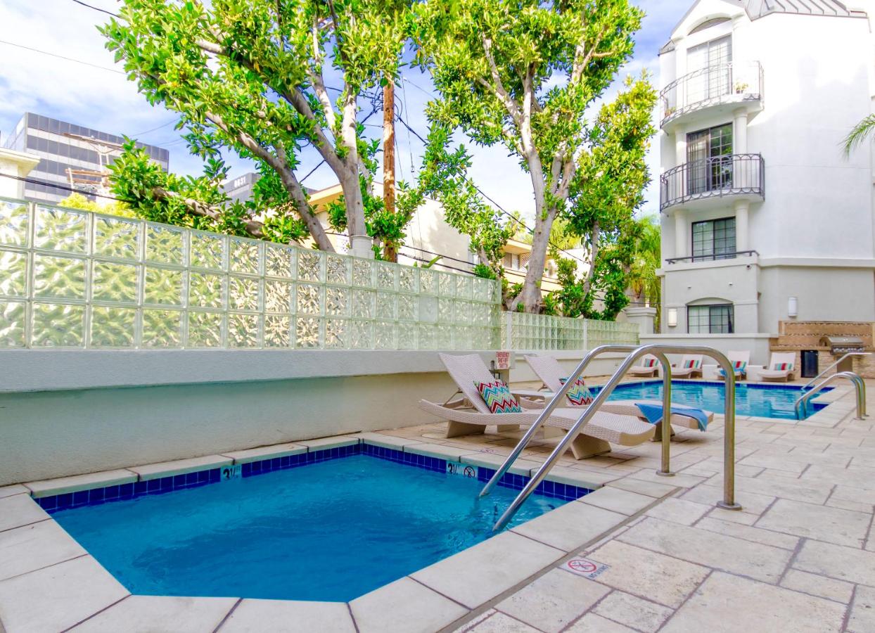 Penthouse Apartment at Luxury Suites - Heart of Beverly Hills