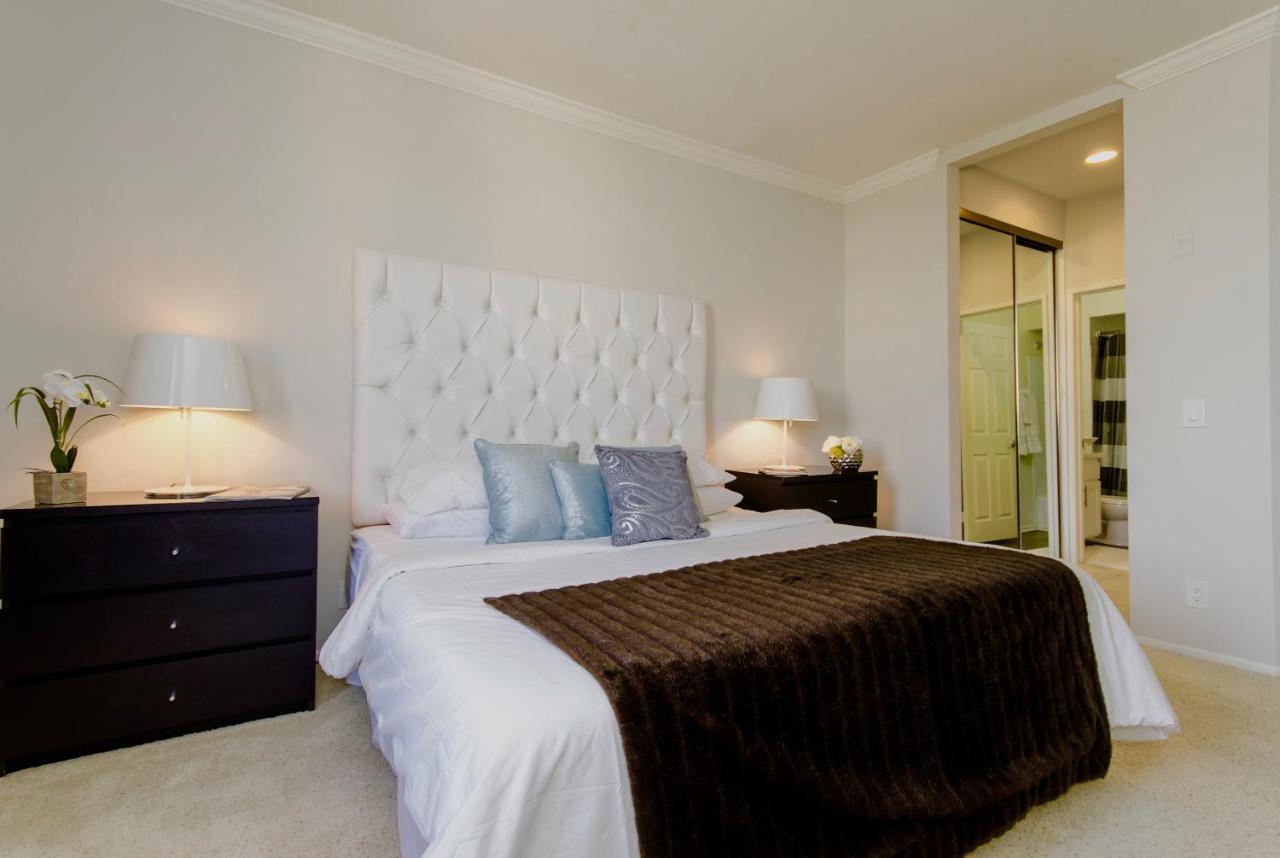 Penthouse Apartment at Luxury Suites - Heart of Beverly Hills