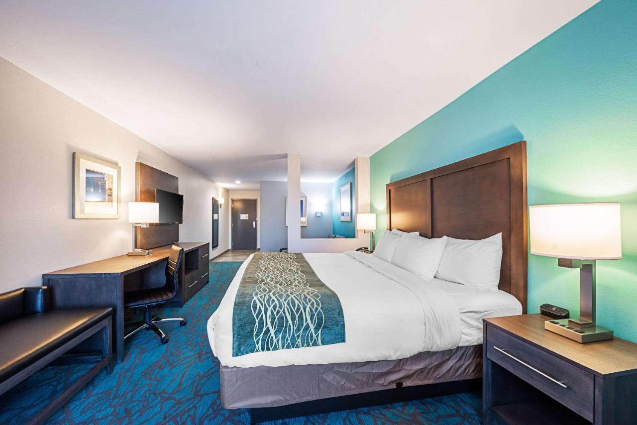 King Suite - Non-Smoking at Comfort Inn & Suites Oklahoma City near Bricktown