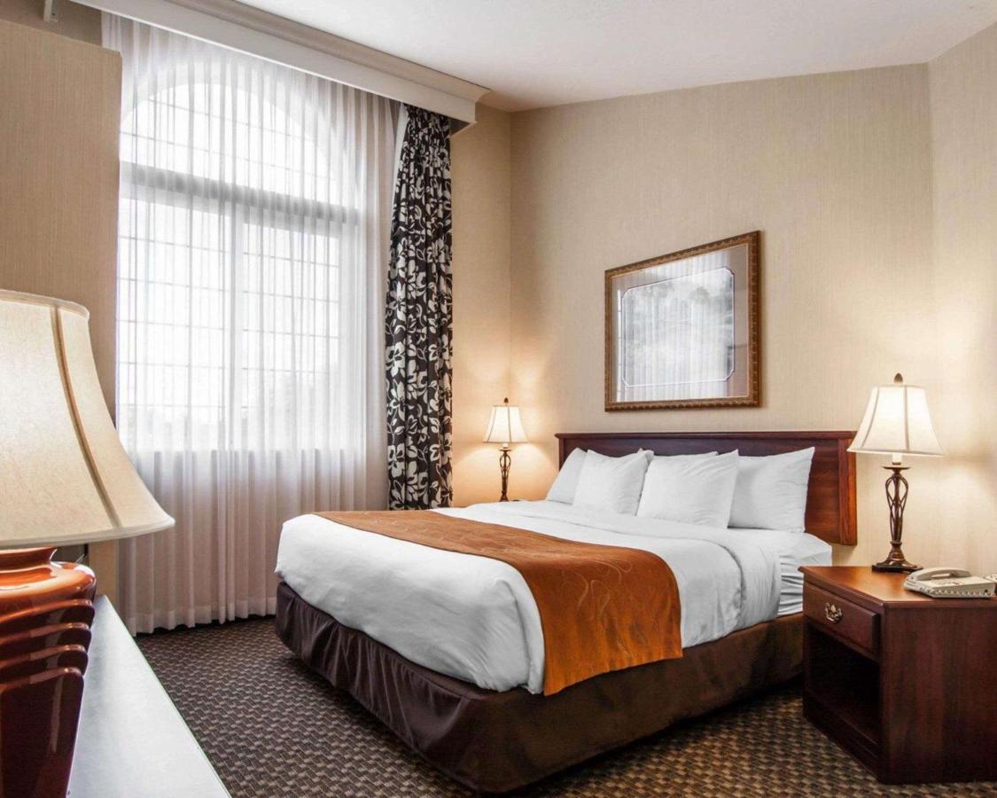 Efficiency King Suite with Sofa Bed at Comfort Suites Corvallis