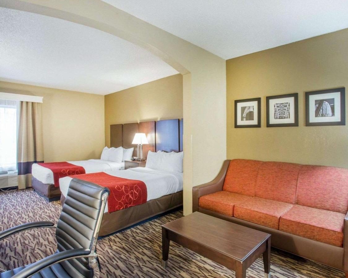 Queen Suite with Sofa Bed - Non-Smoking at Comfort Suites Lebanon