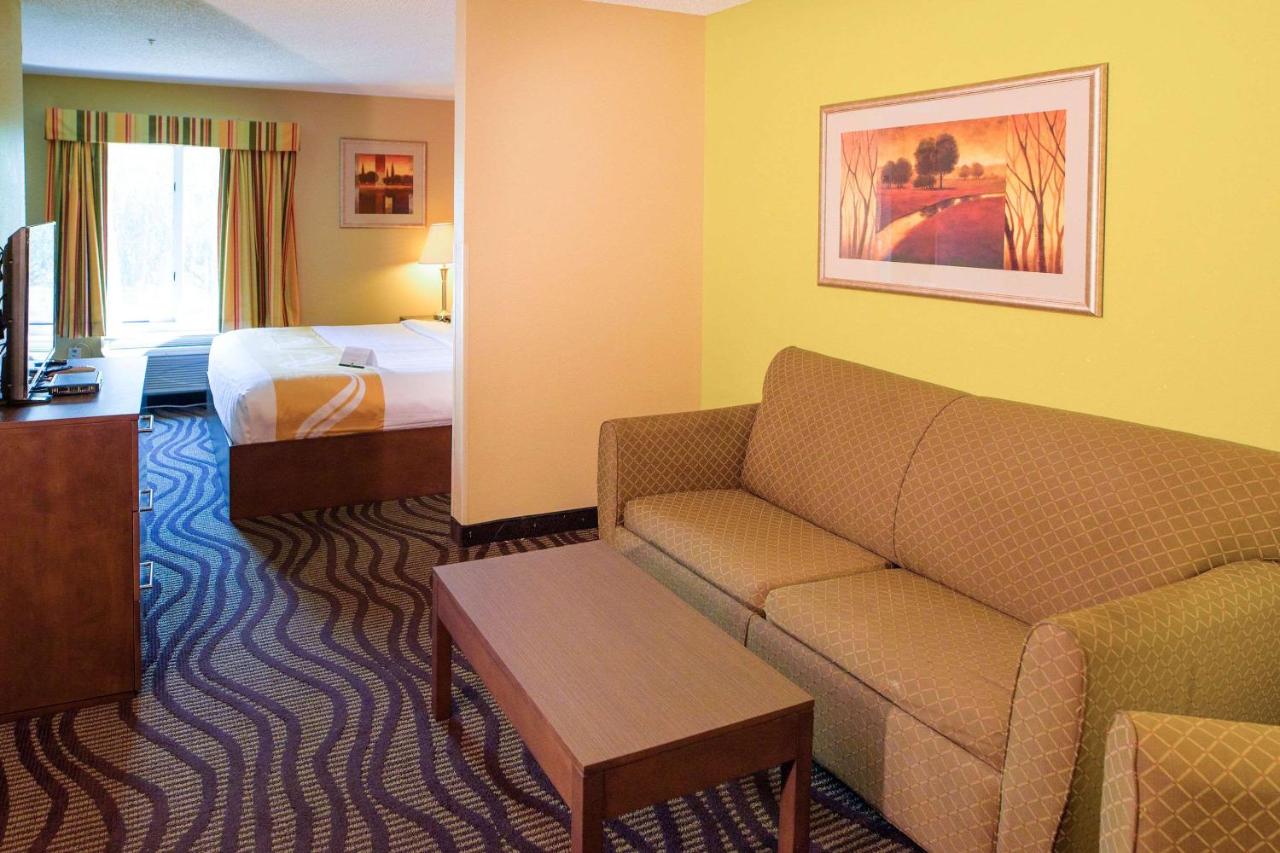 King Suite - Non-Smoking at Staybridge Suites Memphis East Cordova by IHG