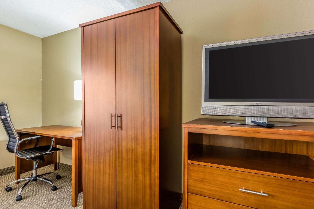 Queen Room with Two Queen Beds - Mobility Accessible - Non-Smoking at Comfort Inn & Suites Airport - American Way