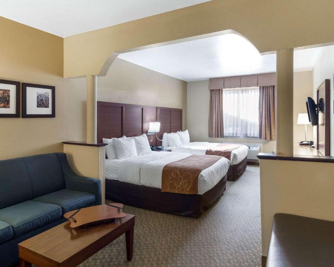 Queen Suite with Two Queen Beds - Non-Smoking at Quality Suites Midland North Loop 250
