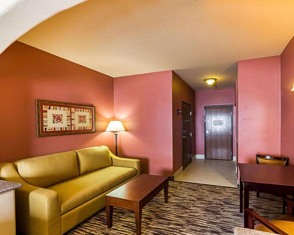 Queen Suite with Two Queen Beds - Non-Smoking at Comfort Suites McAllen Airport and La Plaza Mall