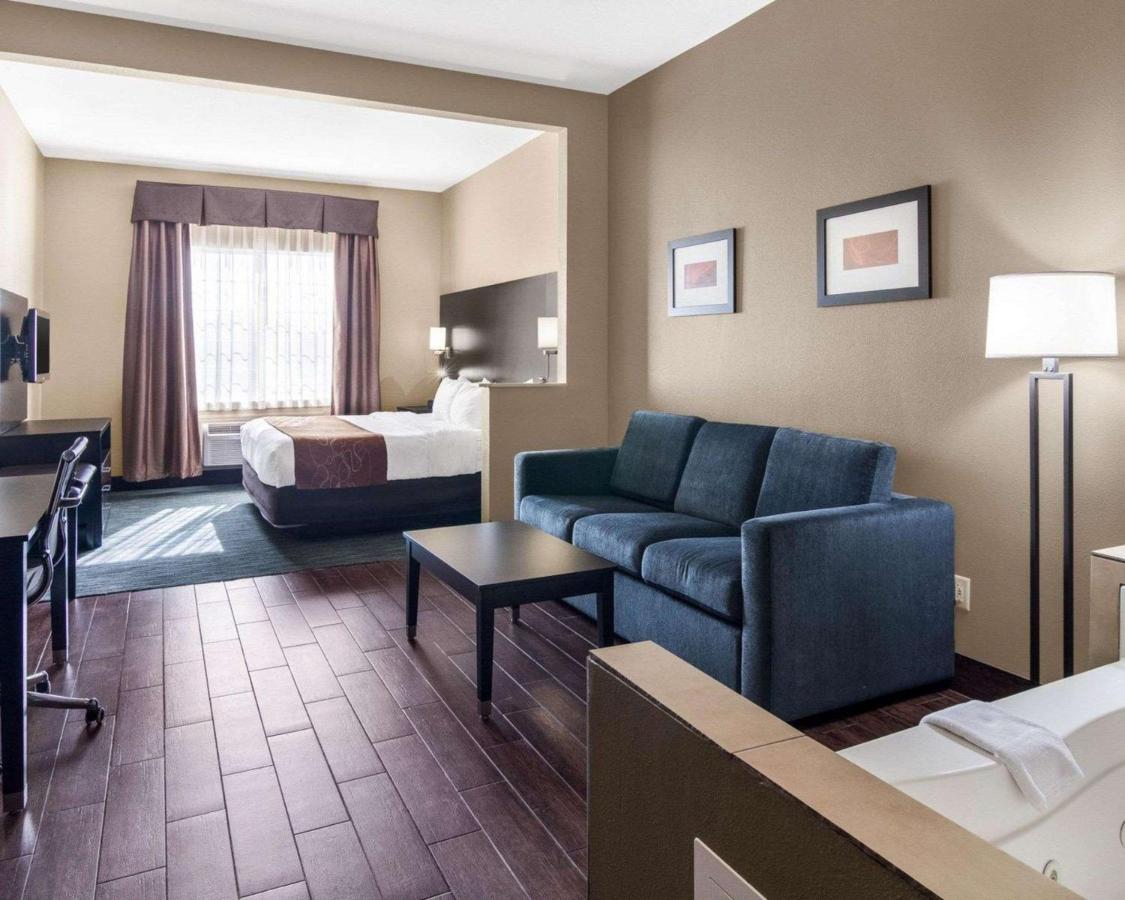 King Suite - Non-Smoking at Comfort Suites Odessa near University