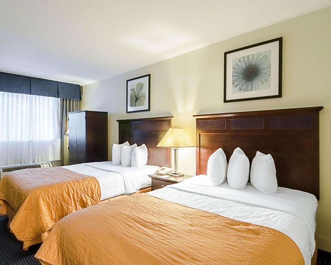 Double Room with Two Double Beds at Rodeway Inn & Suites Williamsburg Central