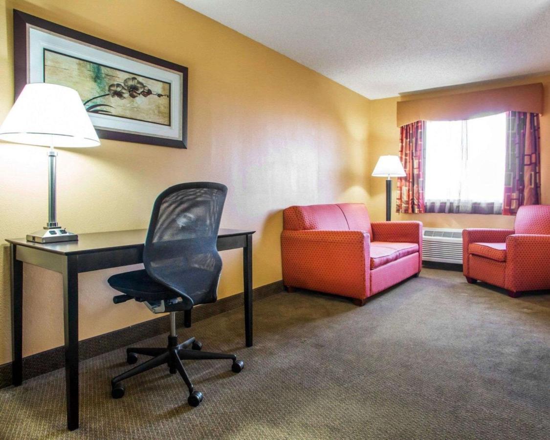 King Suite - Non-Smoking at Quality Inn & Suites