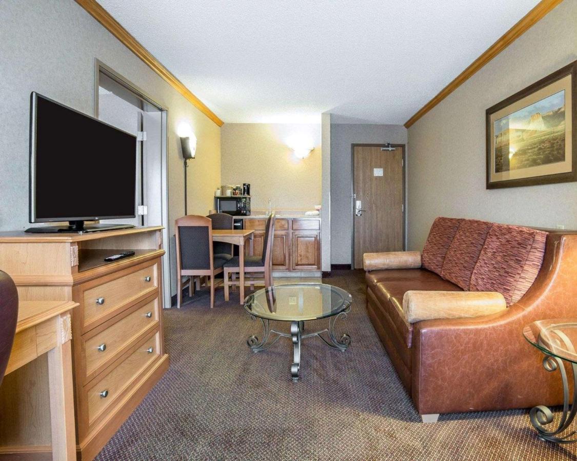 King Suite - Non-Smoking at Quality Inn & Suites Casper near Event Center
