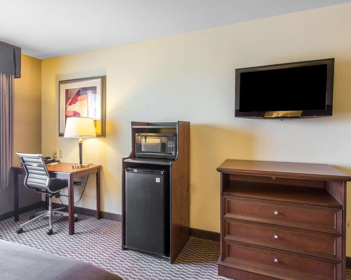 Queen Room with Two Queen Beds - Non-Smoking at Comfort Inn & Suites Madisonville