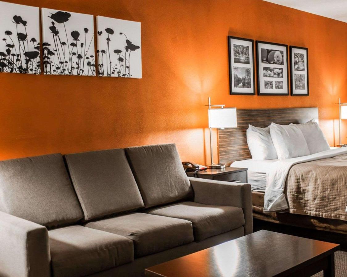 King Suite - Non-Smoking at Sleep Inn & Suites Fort Campbell