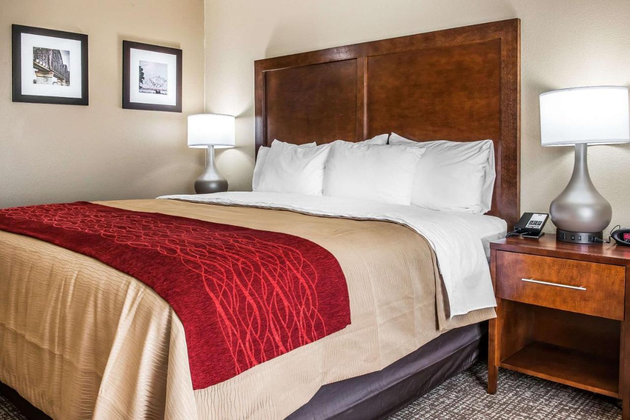 King Room - Disability Access/Non-Smoking at Comfort Inn & Suites Mount Sterling