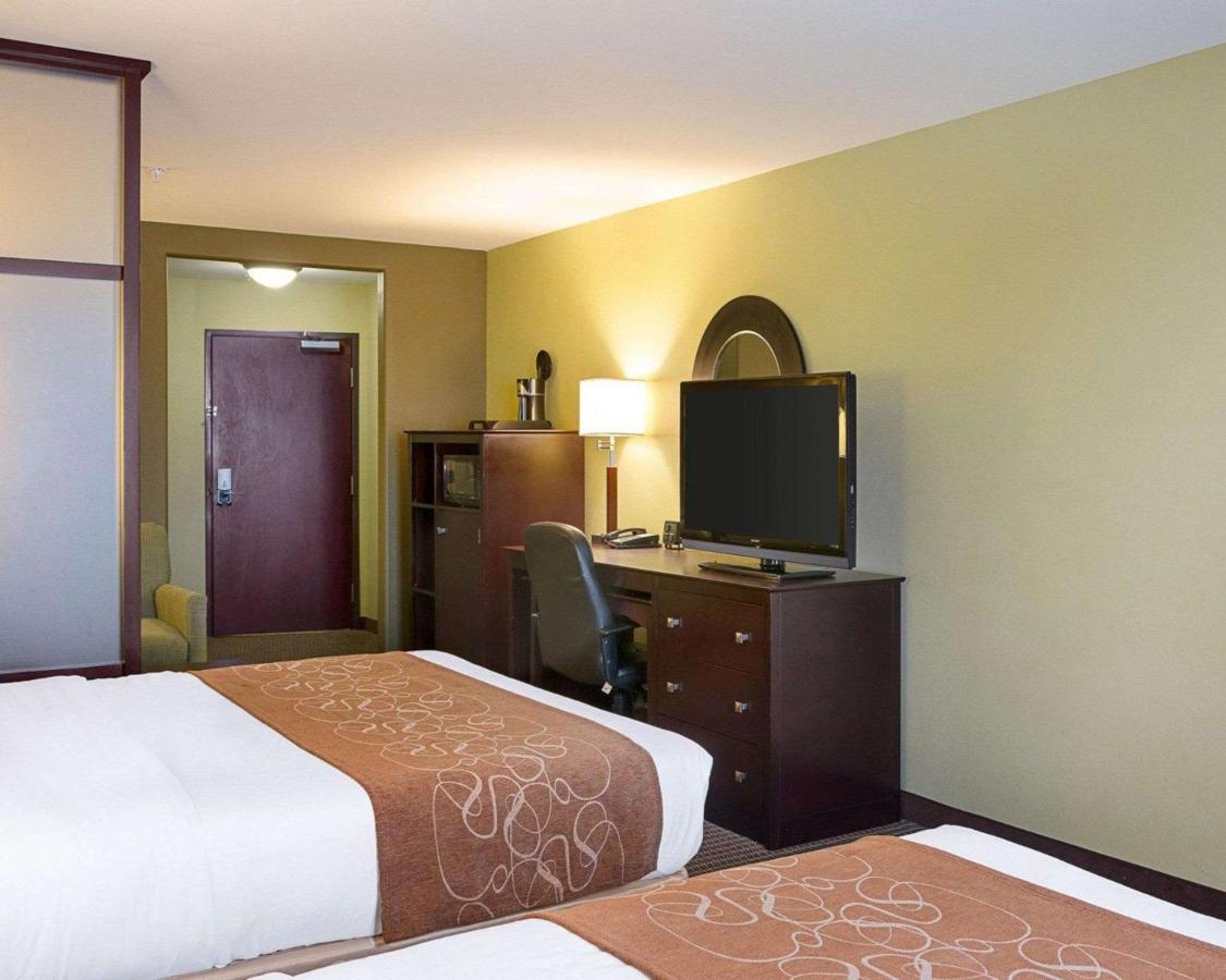 Queen Suite with Two Queen Beds - Non-Smoking at Comfort Suites Harvey - New Orleans West